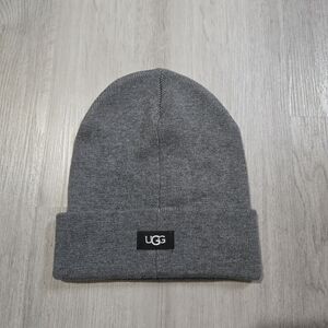 UGG Men's Gray Knit Beanie
